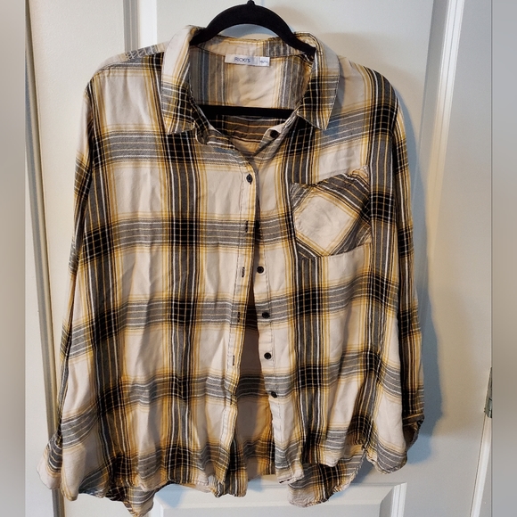 Ricki's Button Up Plaid Blouse - Picture 1 of 3